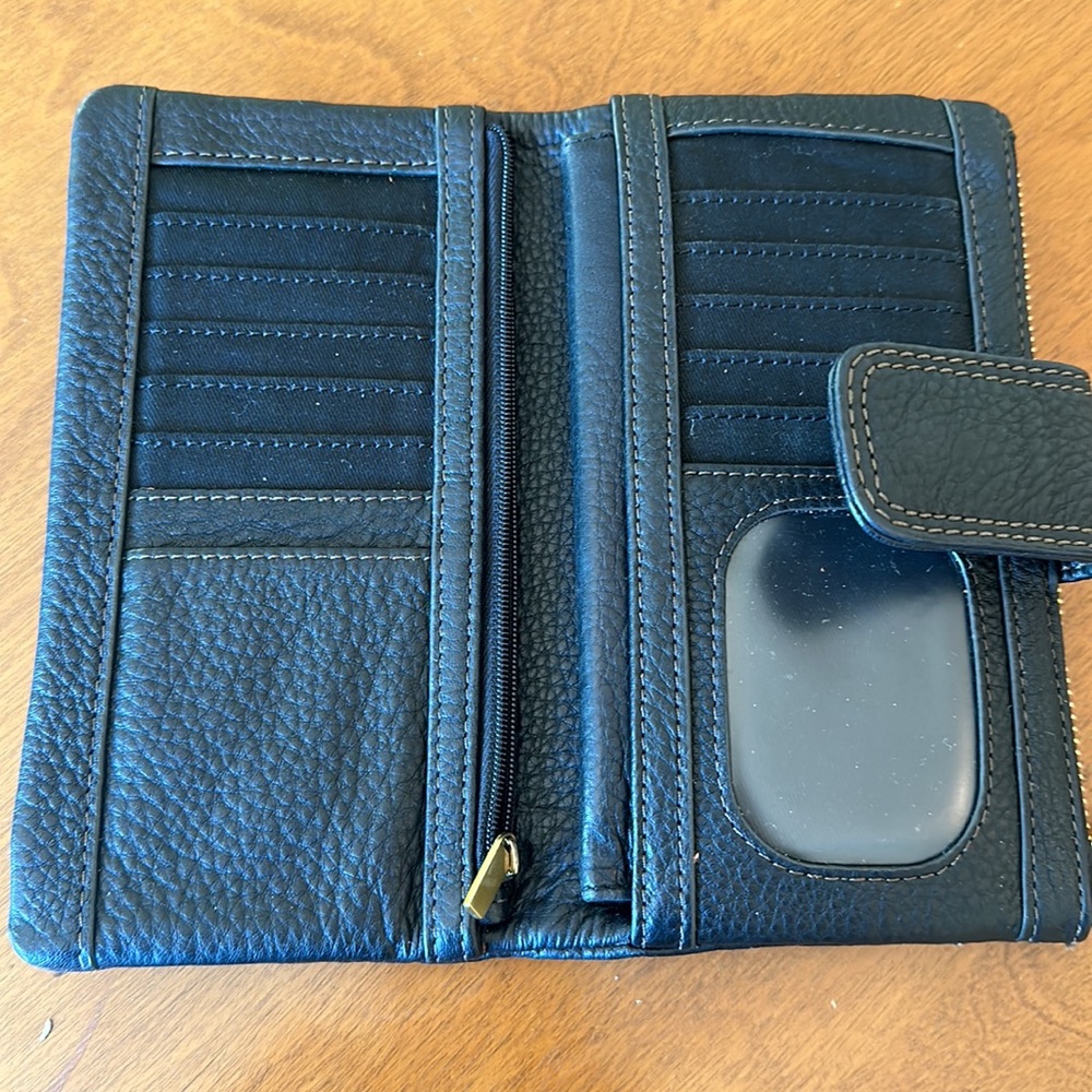 Fossil Wallet - Picture 5 of 9